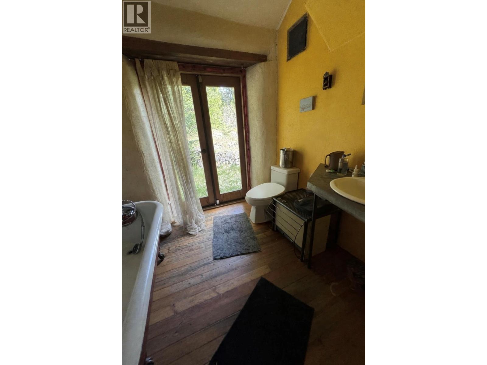 6001 Longbeach Road - 11