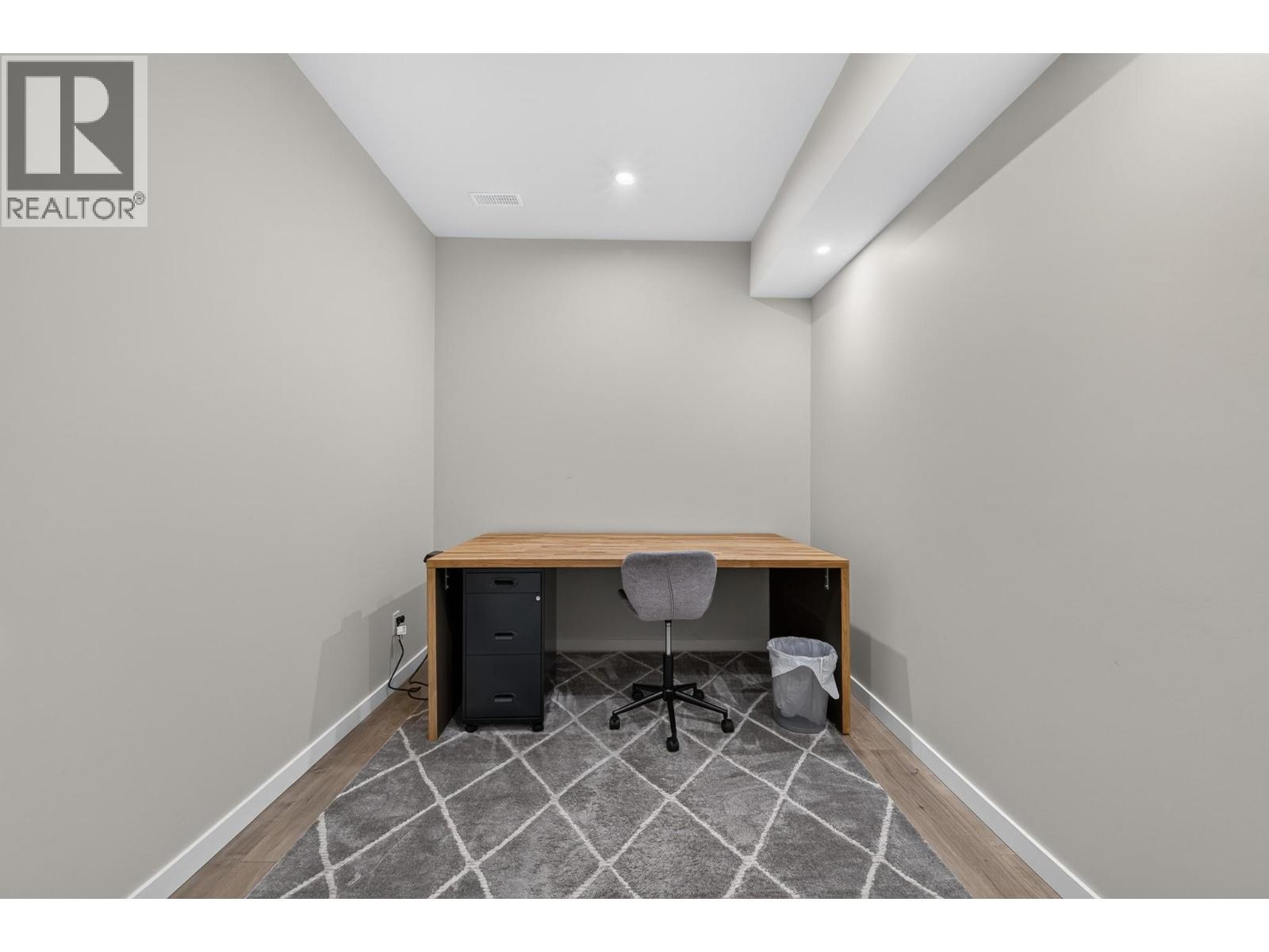 144 BELMONTE Way - 43
