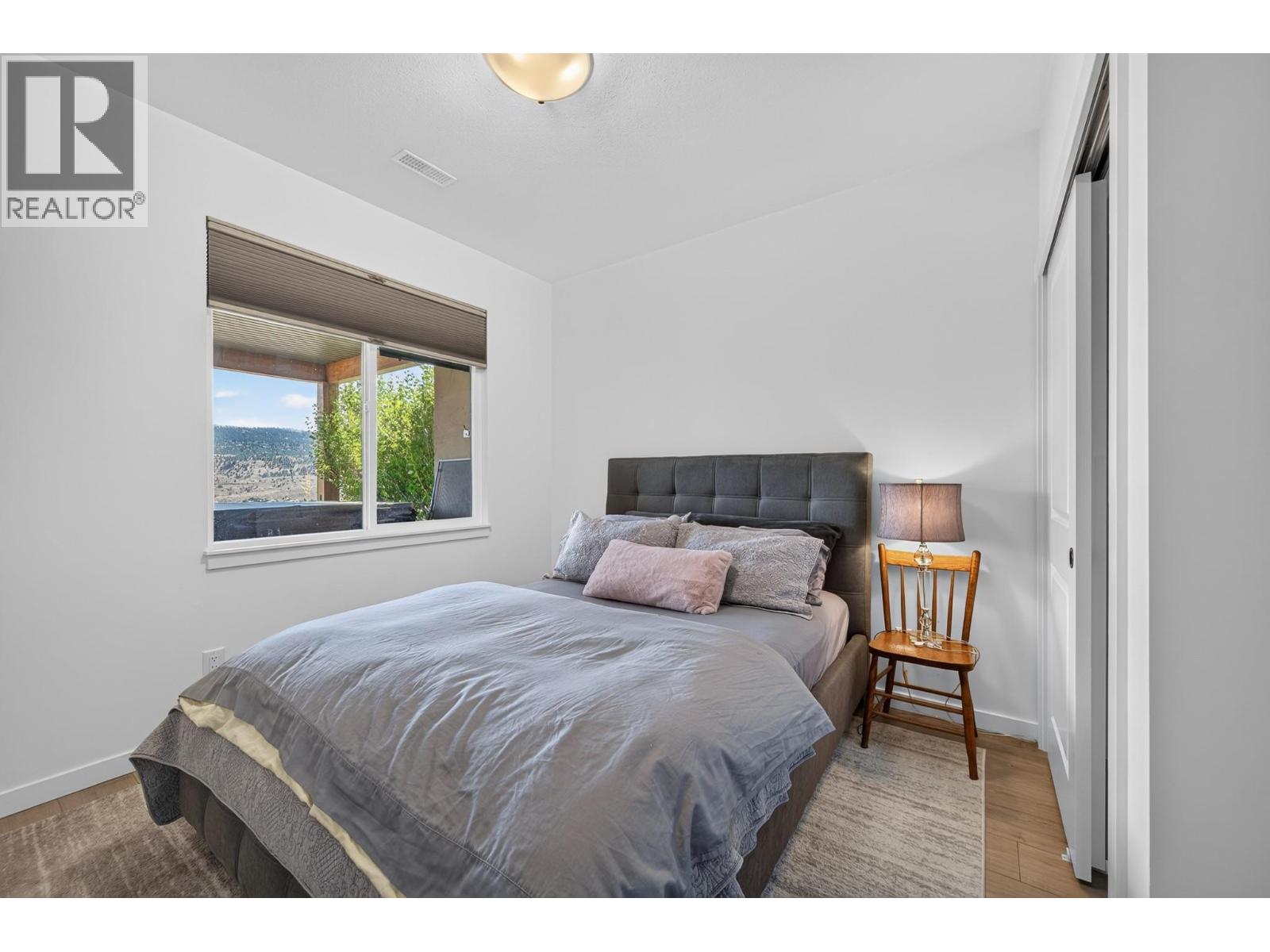 144 BELMONTE Way - 40