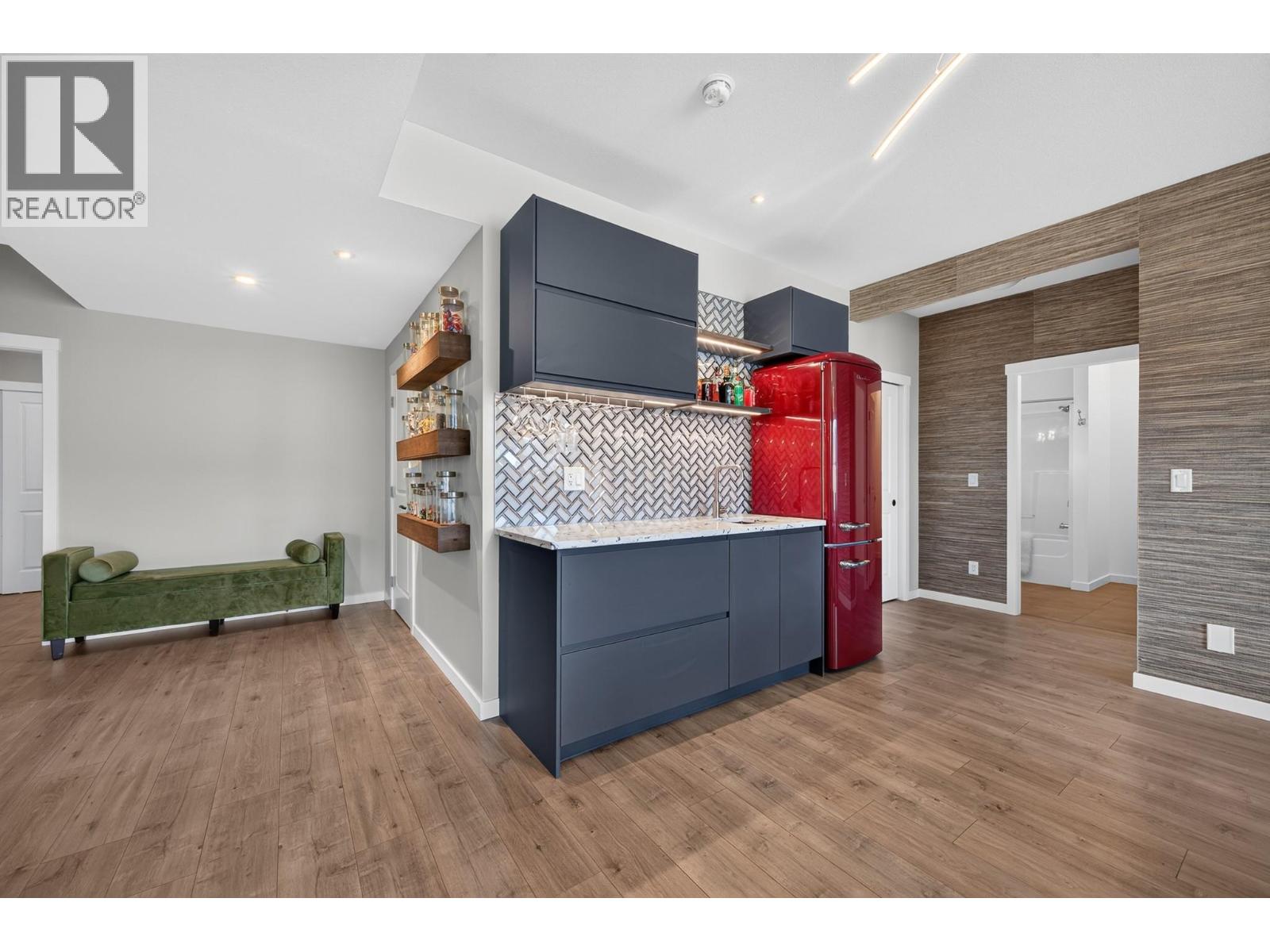 144 BELMONTE Way - 33