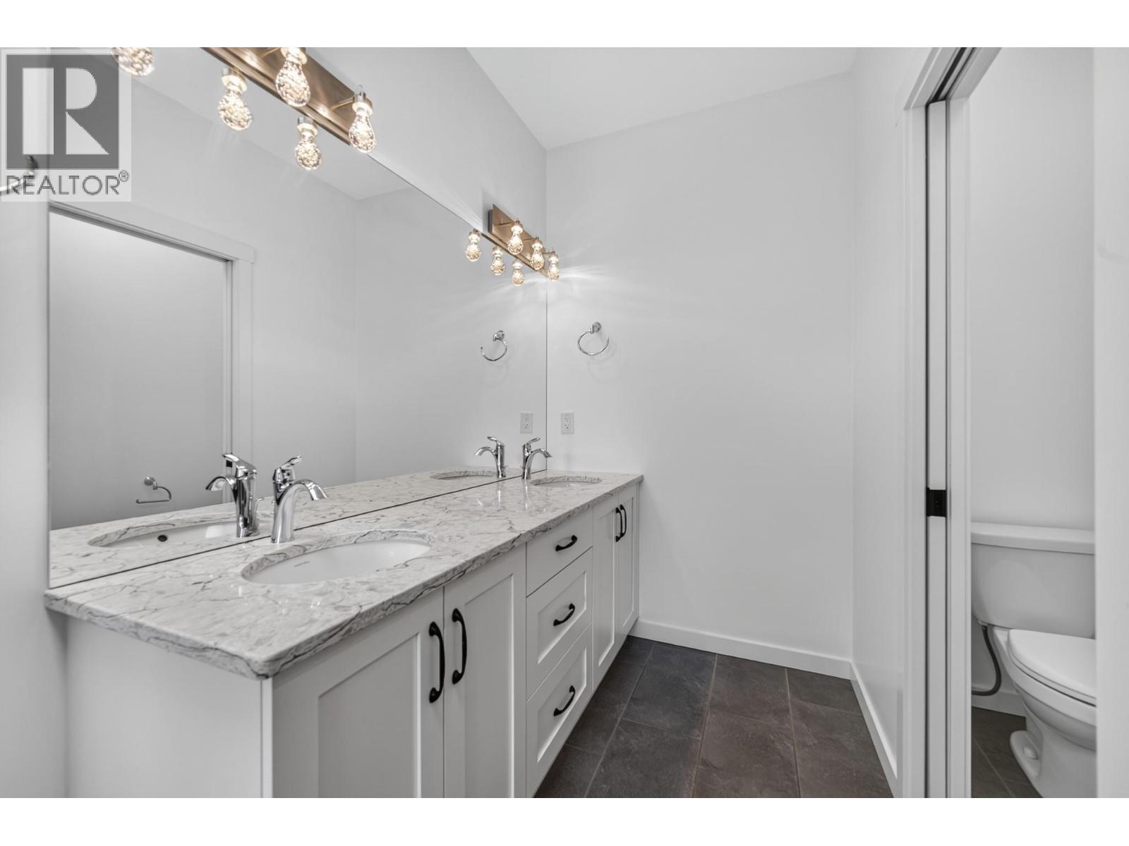 144 BELMONTE Way - 26