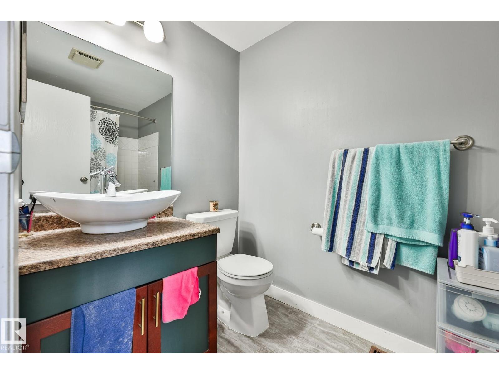 14567 52 ST NW - 10