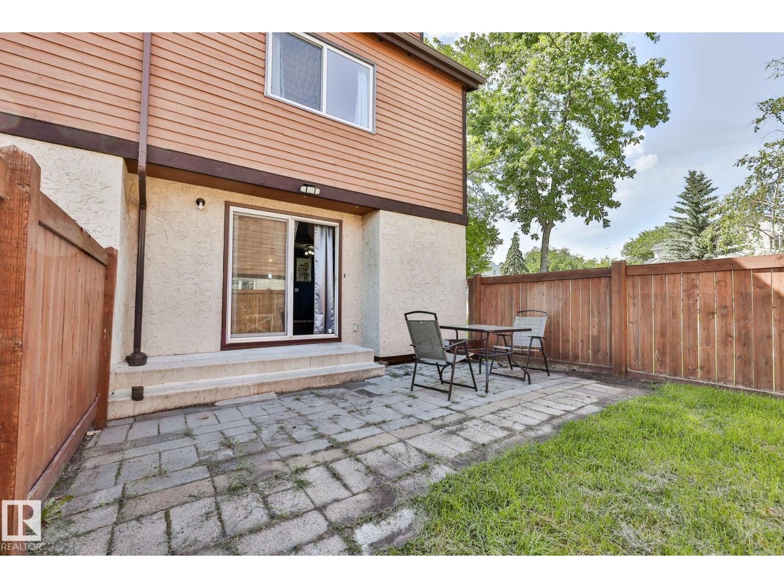 14567 52 ST NW - 12