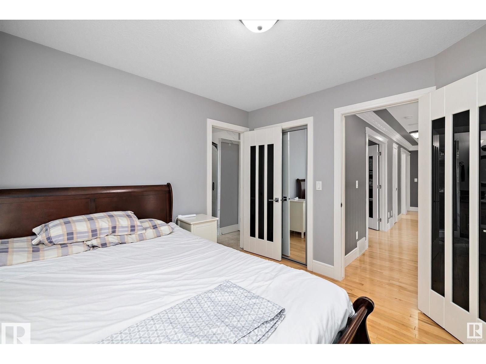 9544 154 ST NW - 32