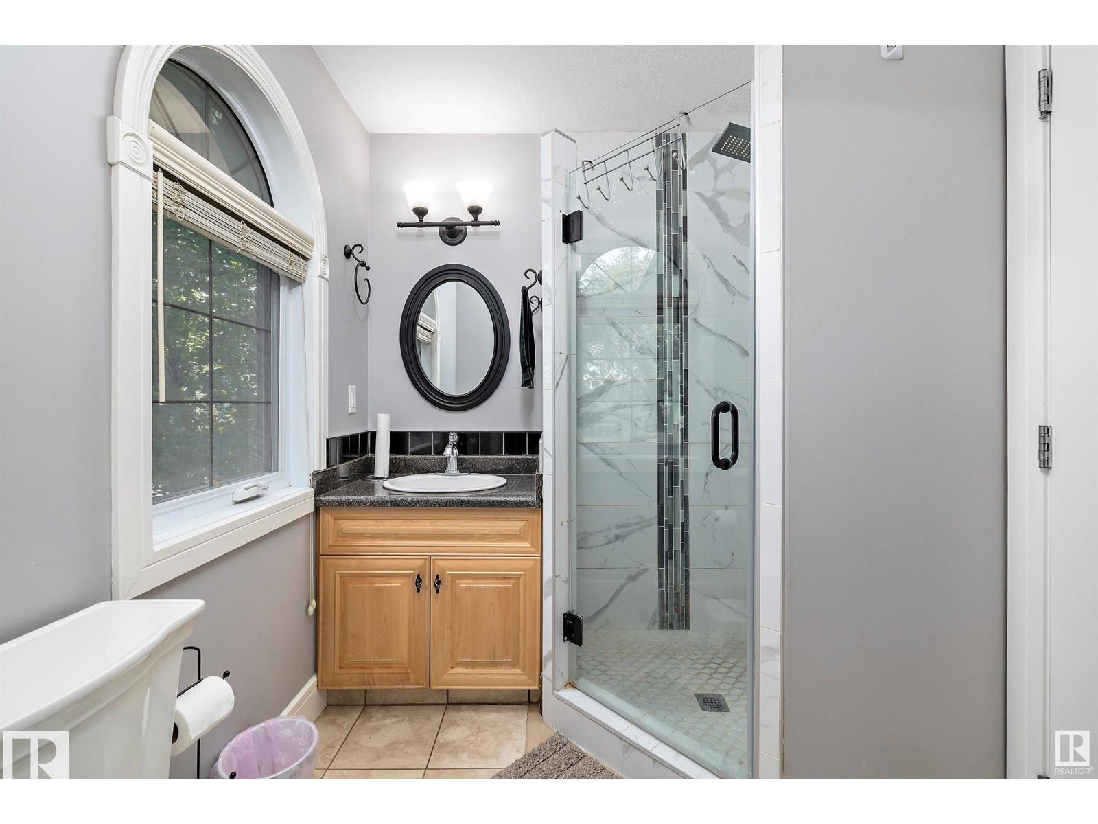 9544 154 ST NW - 33