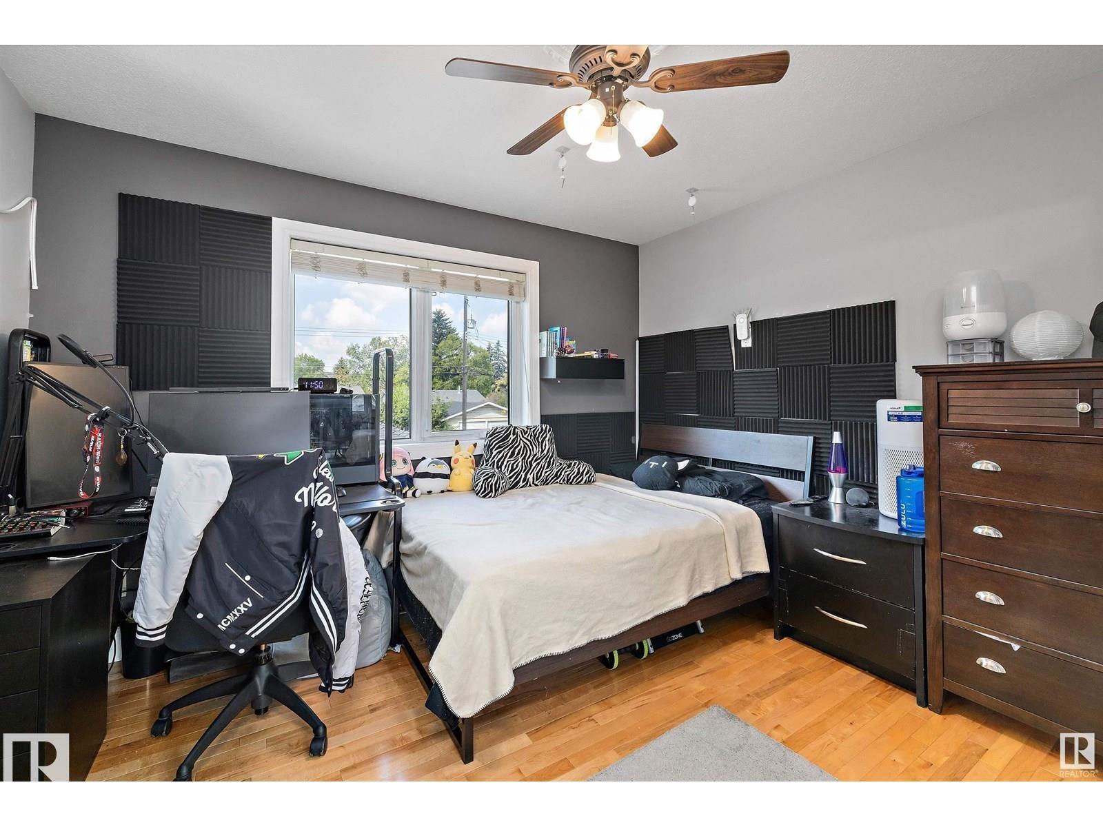 9544 154 ST NW - 39