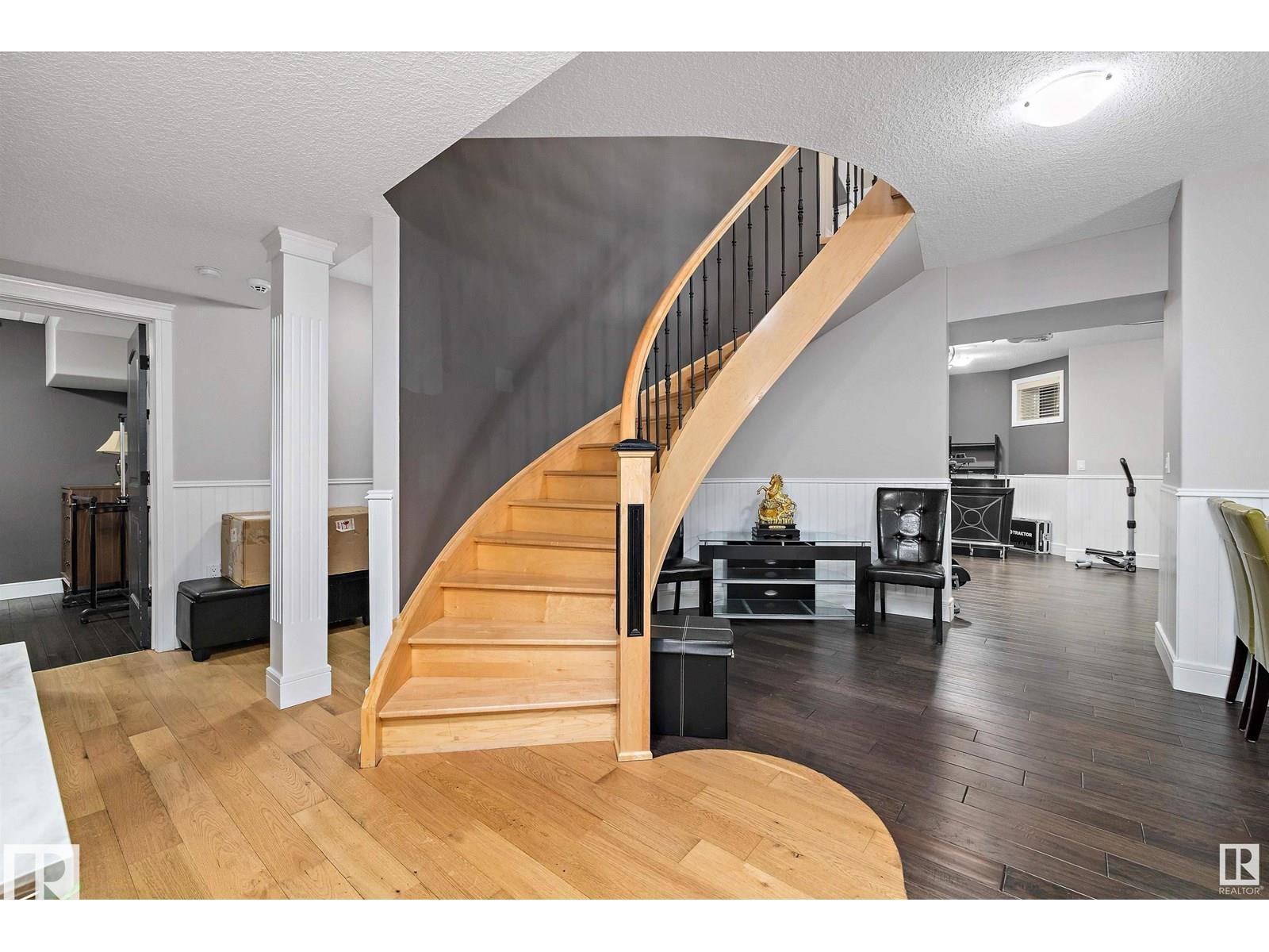 9544 154 ST NW - 5