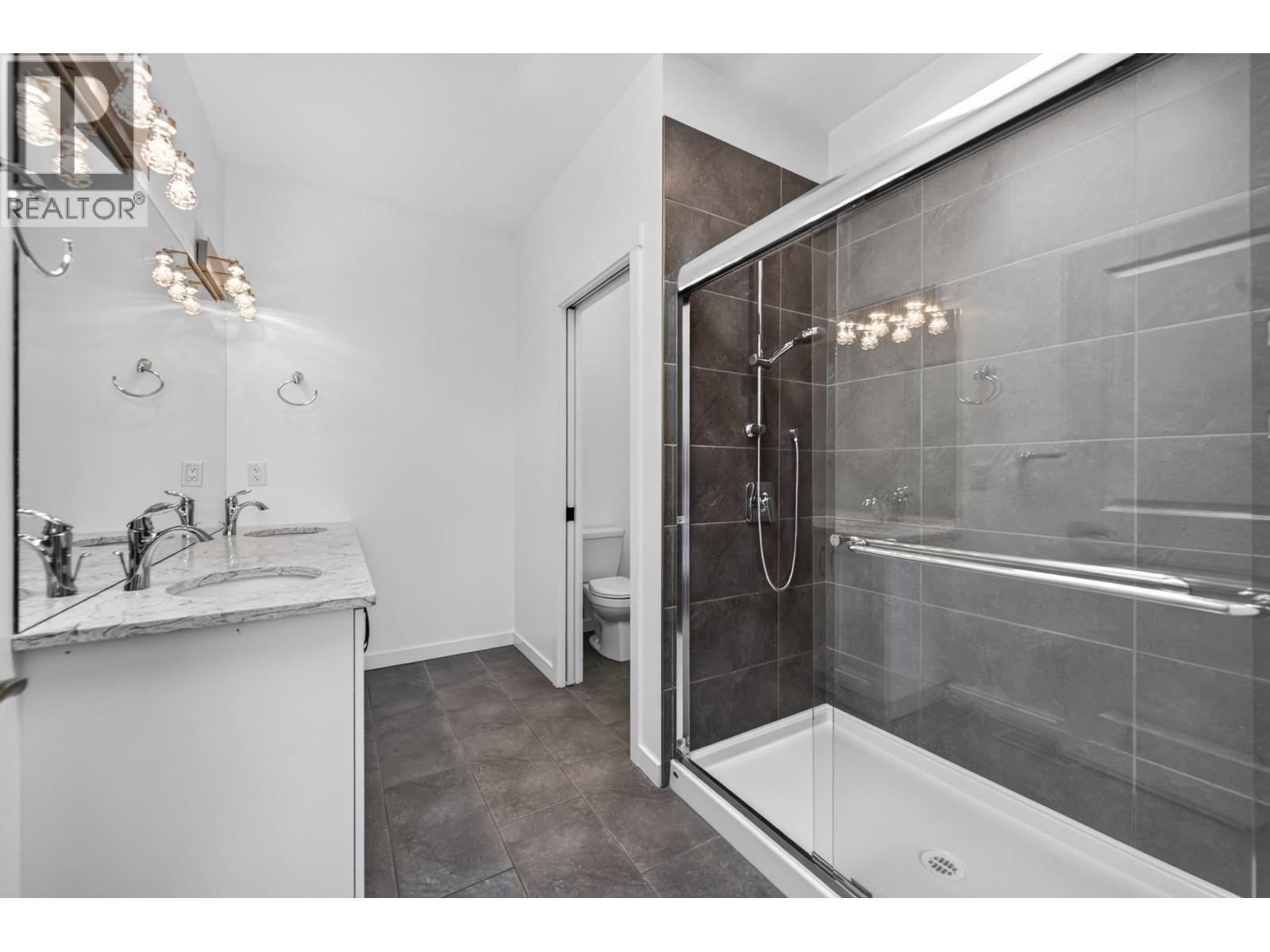 144 BELMONTE Way - 25