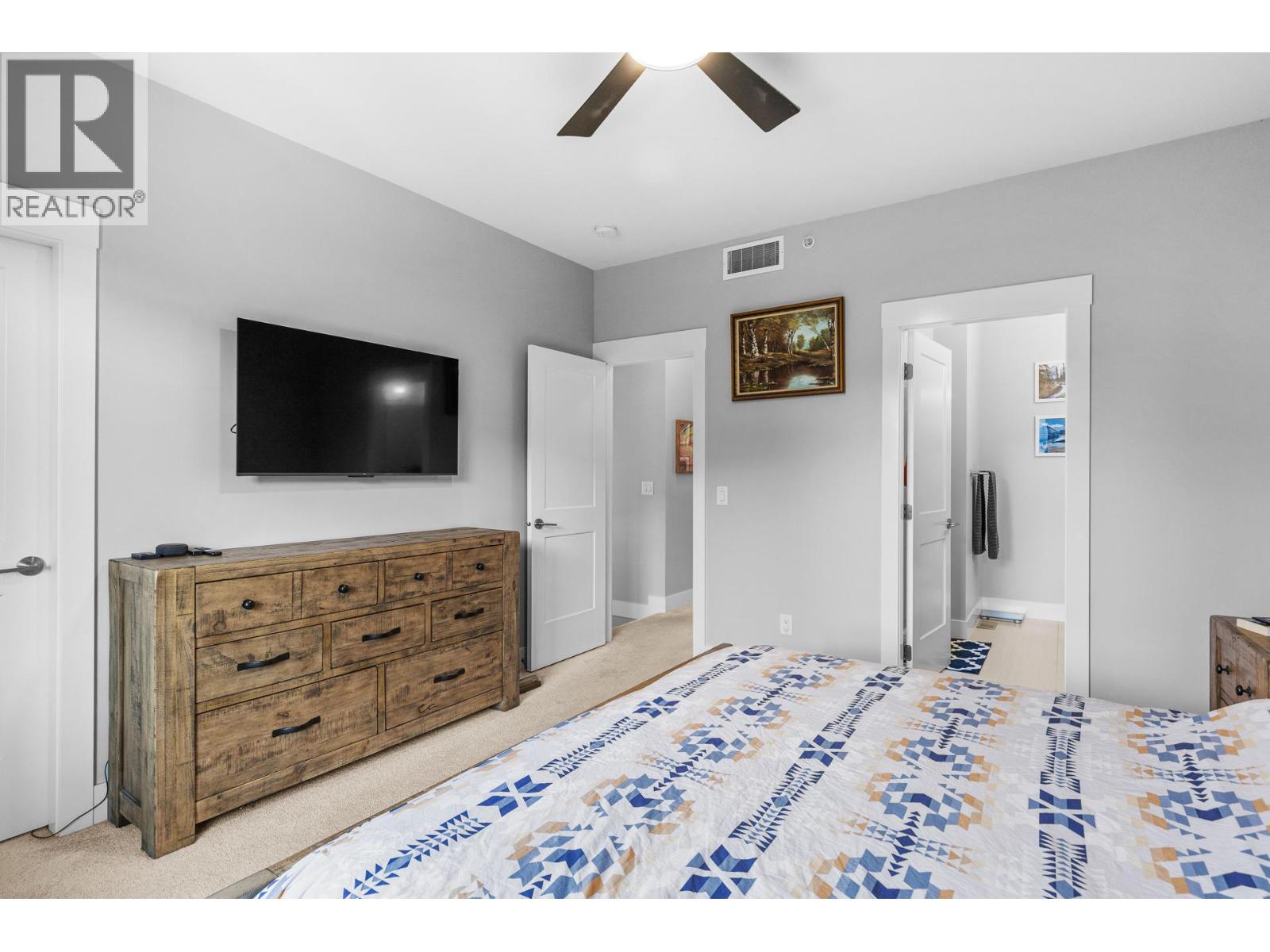 12798 Lake Hill Drive Unit# 56, Lake Country