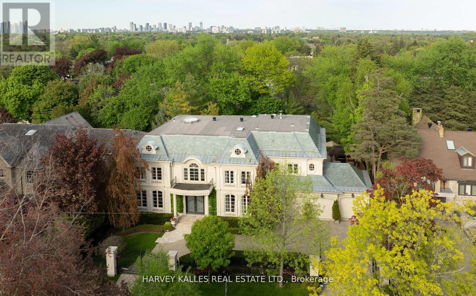 Listing photo of 11 DOON ROAD