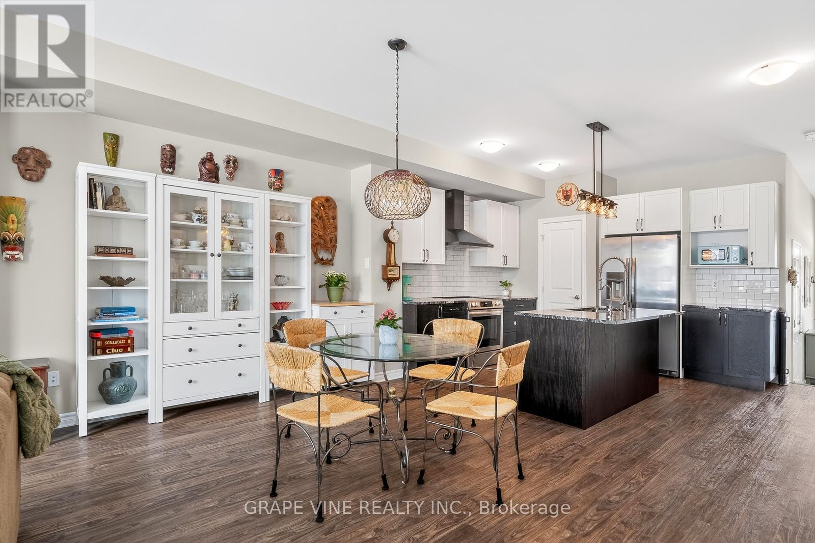 650 FISHER STREET - 20