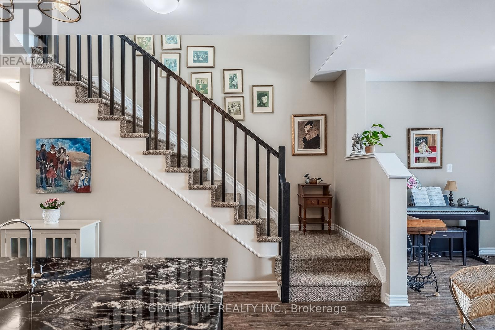 650 FISHER STREET - 27