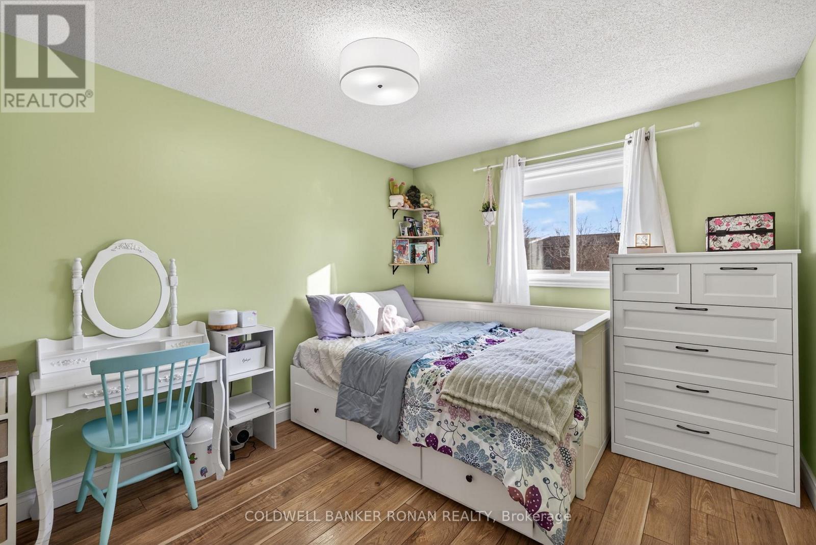 148 TUPPER STREET E - 24