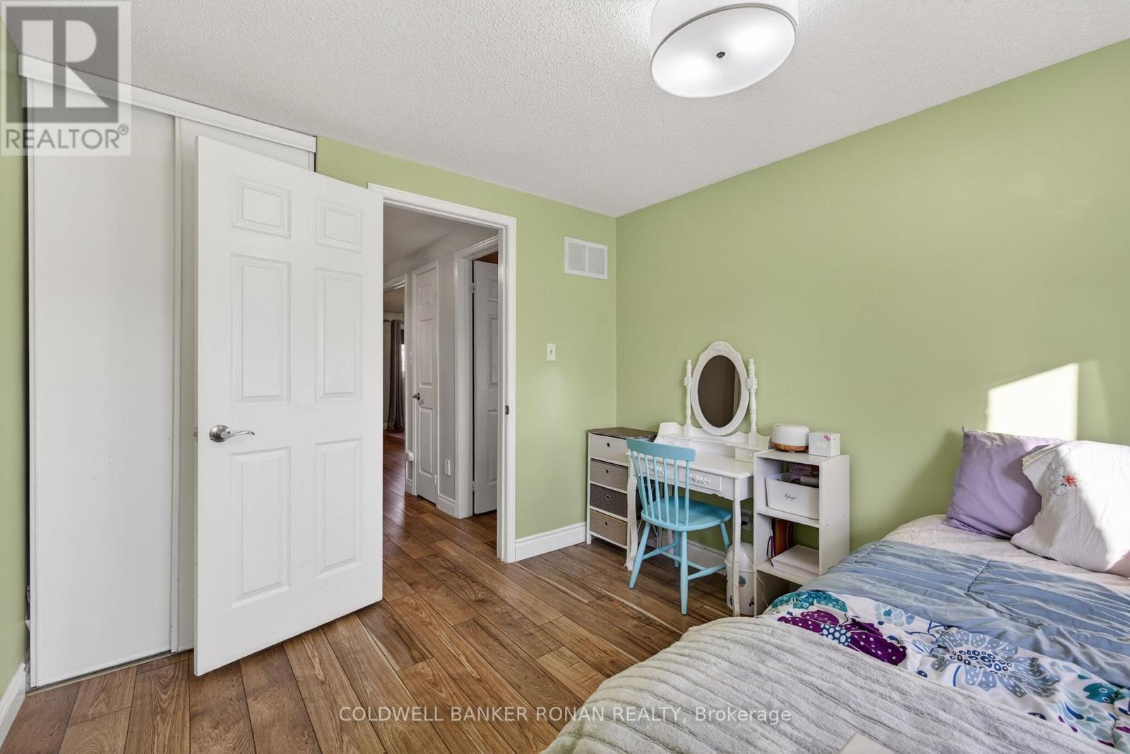 148 TUPPER STREET E - 25