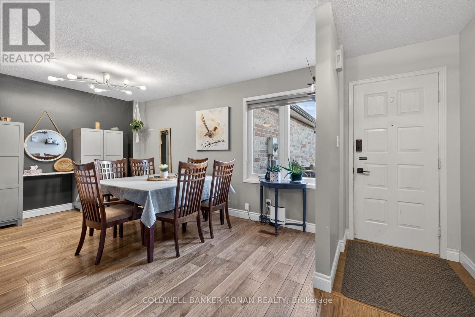 148 TUPPER STREET E - 6