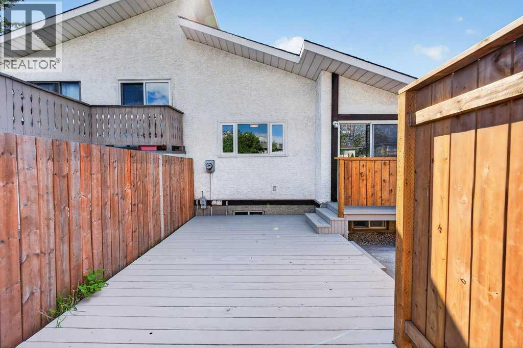 3304 Temple Way NE — photo 27
