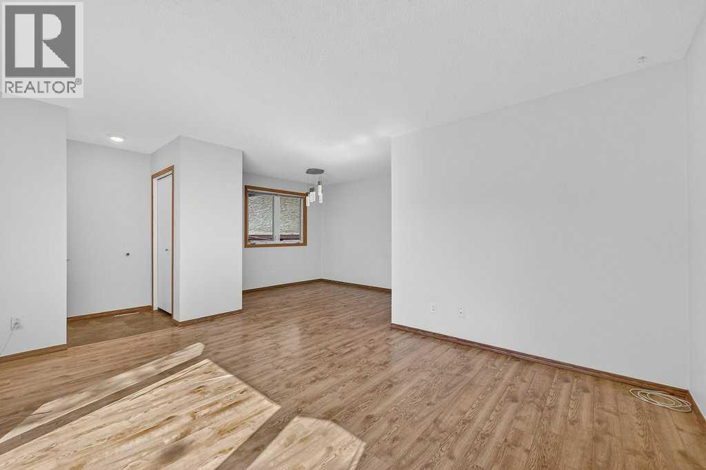 3304 Temple Way NE - photo 5