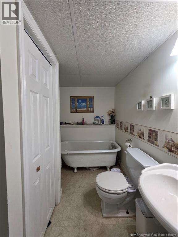 40 Michael Avenue - Image 32