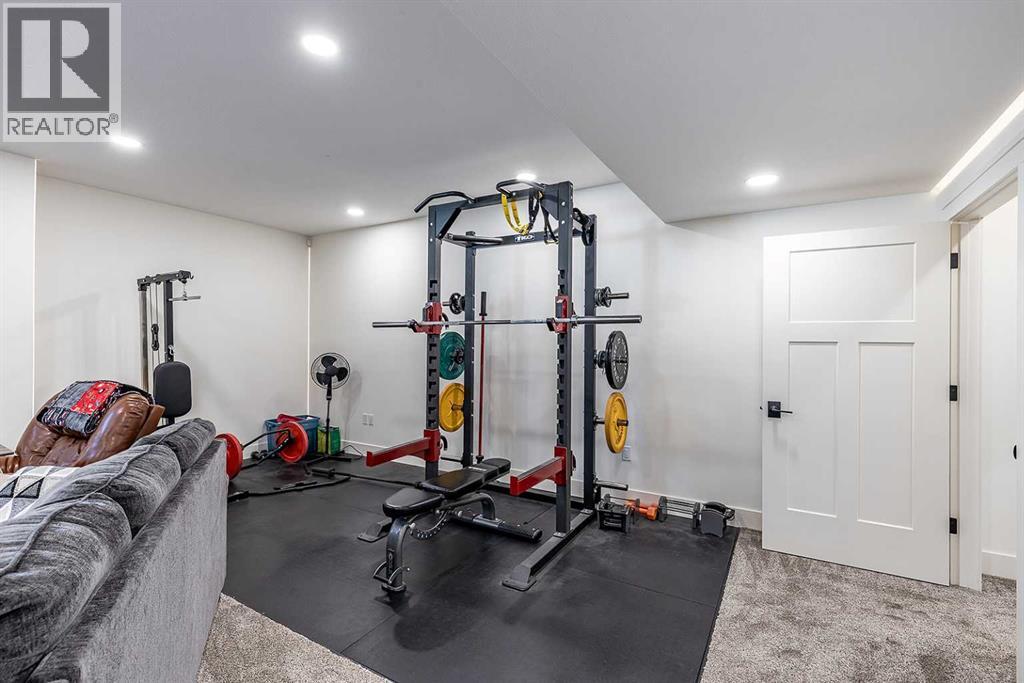 480 7 Street - 33