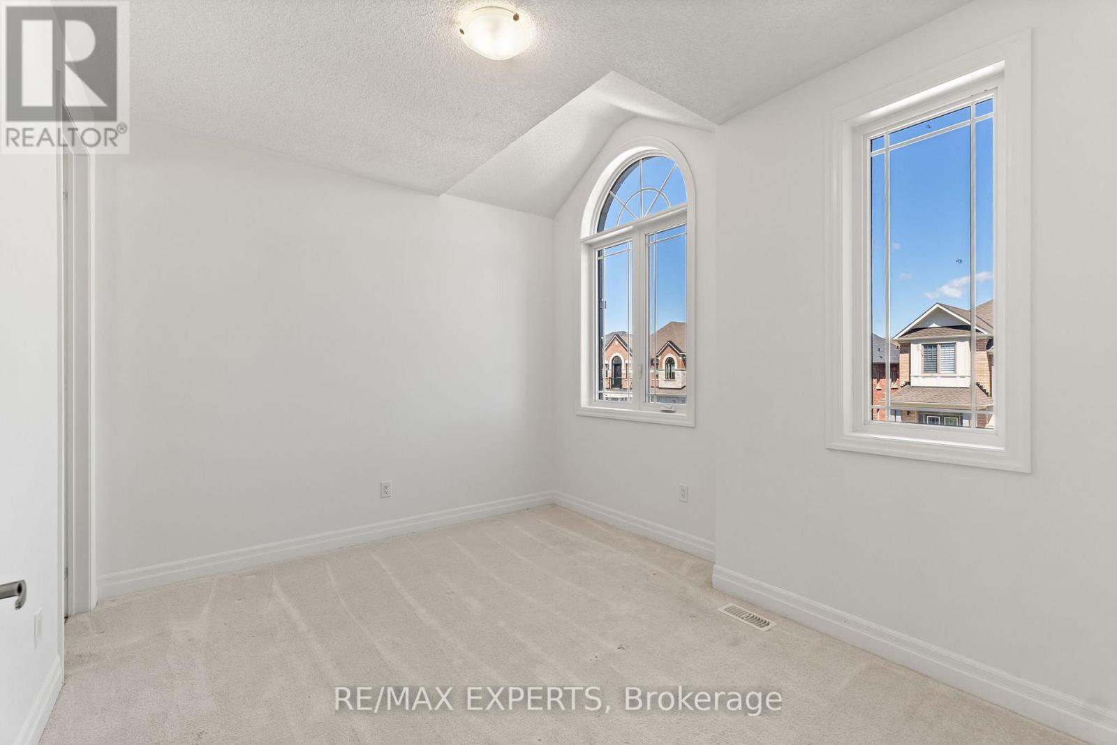 17 RED ROSE LANE - 38