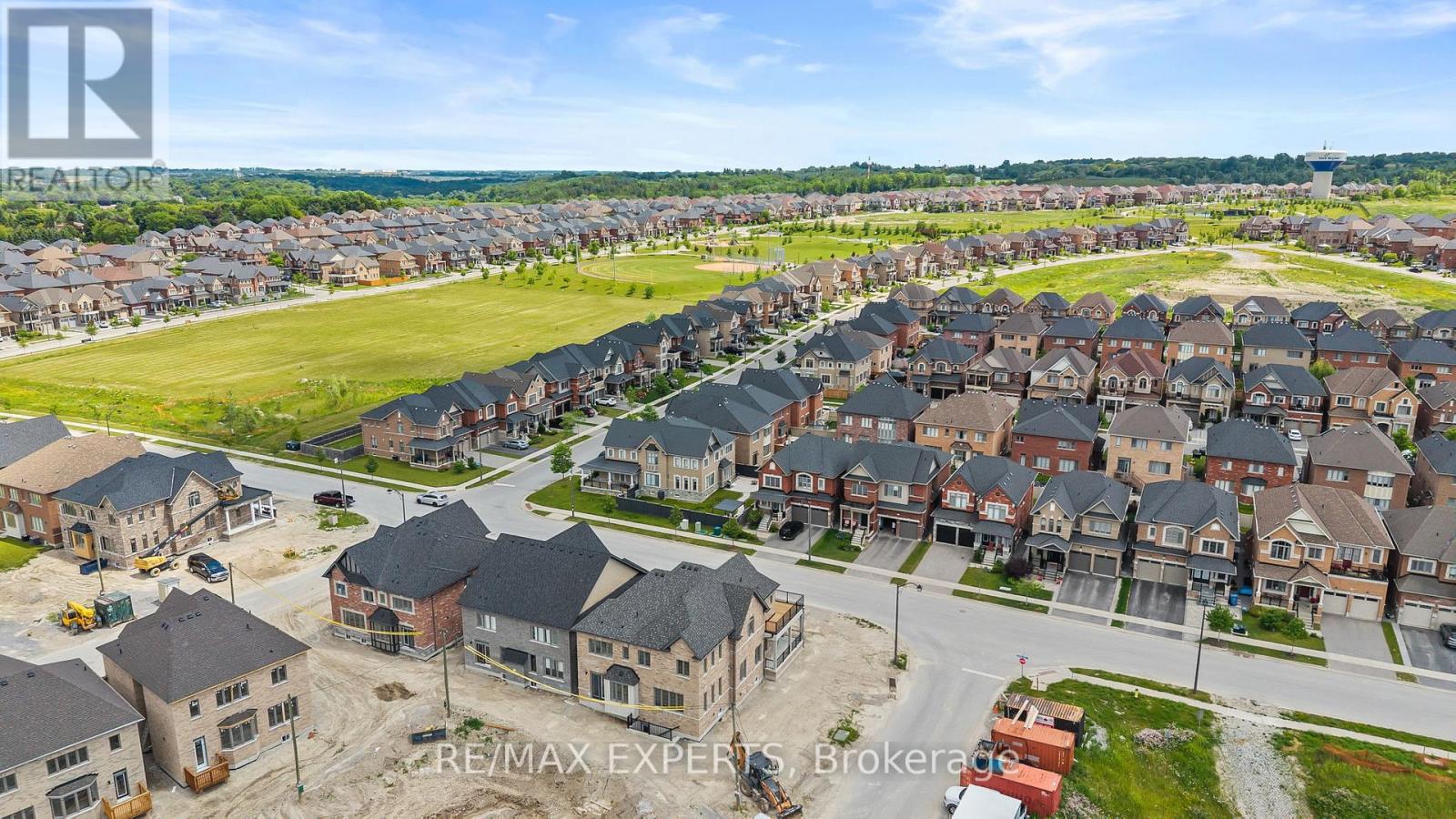 17 RED ROSE LANE - 41