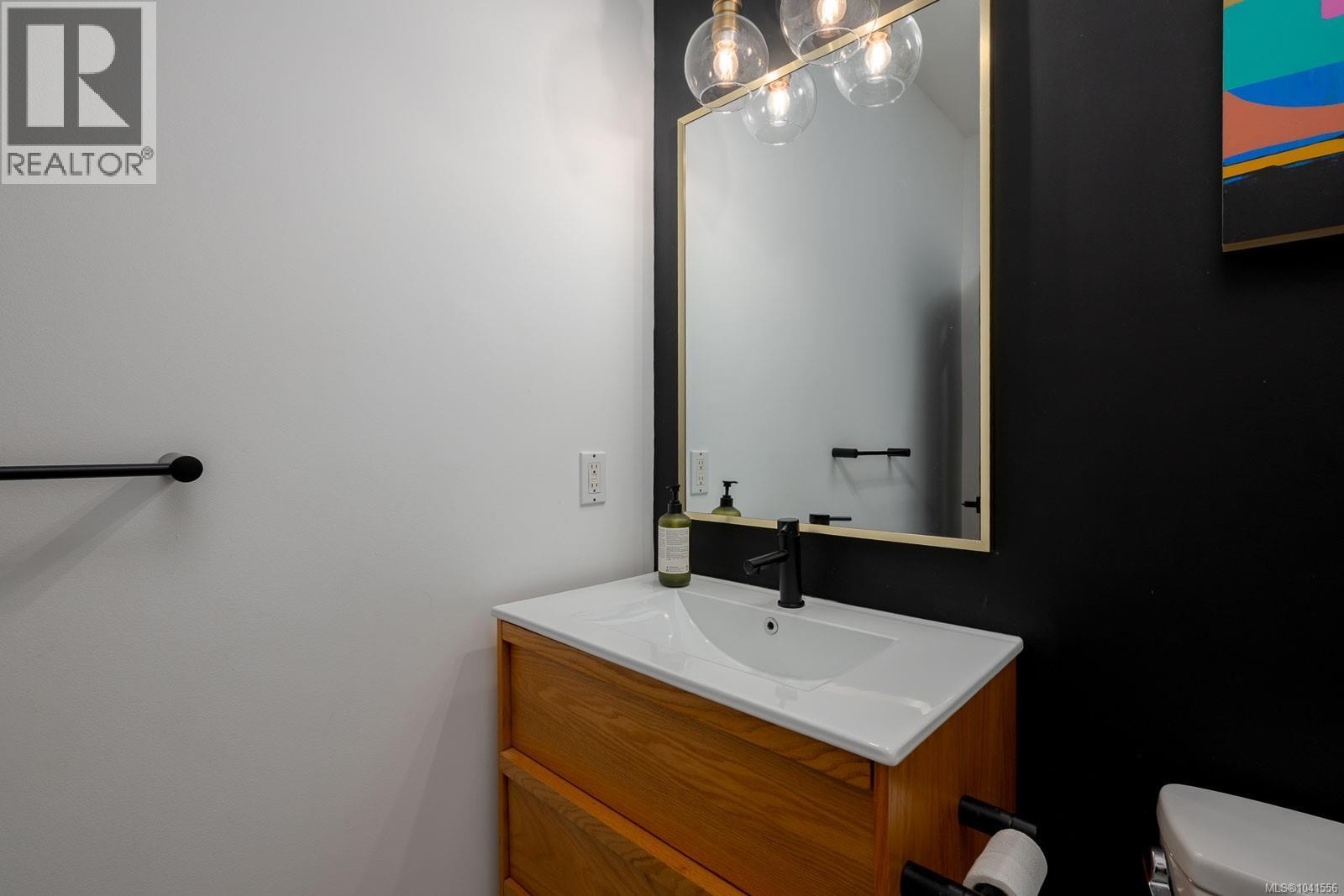 5546 Woodland Cres W - 44