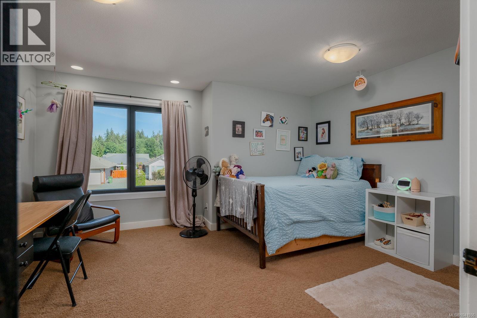 5546 Woodland Cres W - Image 45
