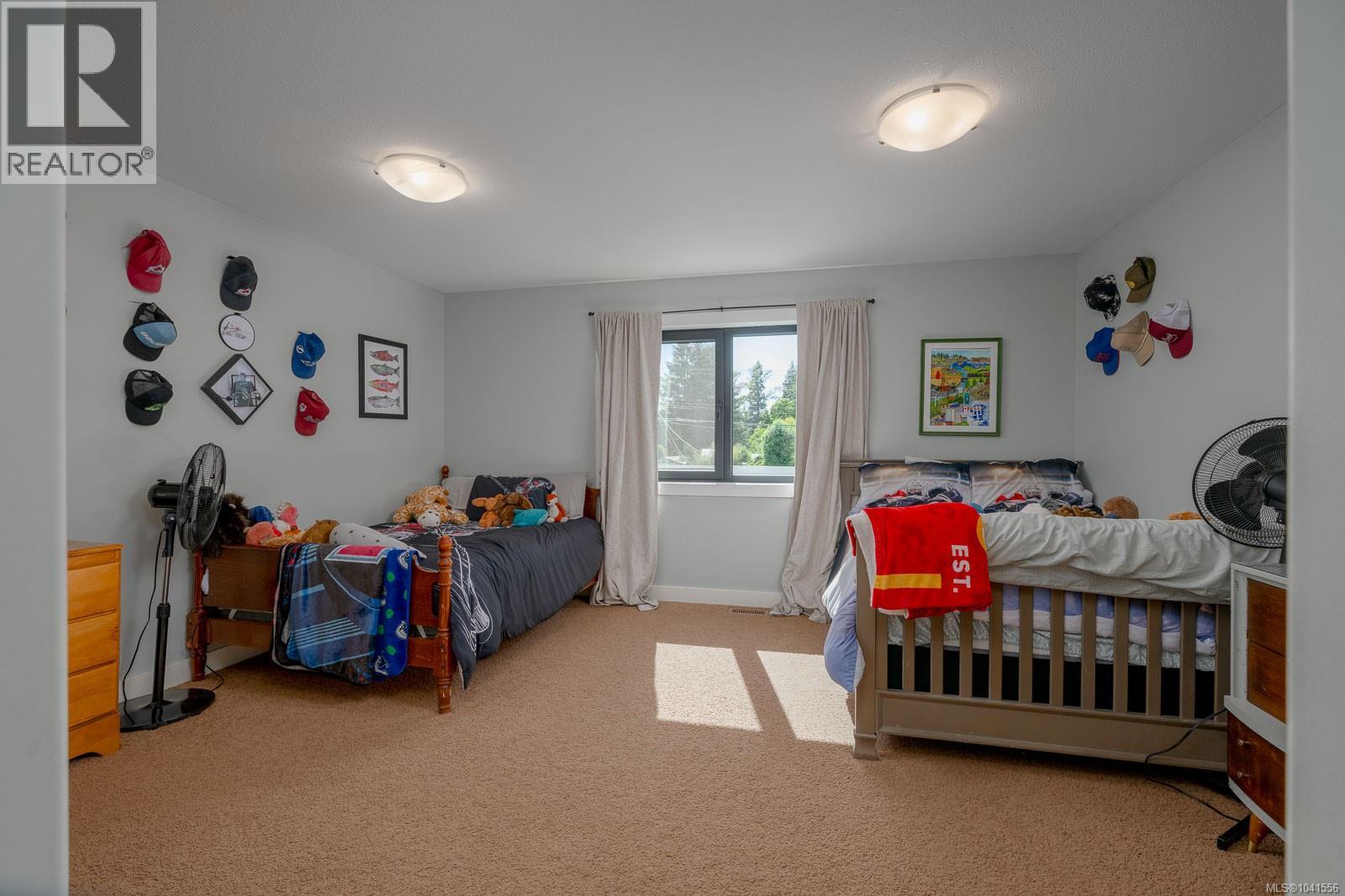 5546 Woodland Cres W - Image 47
