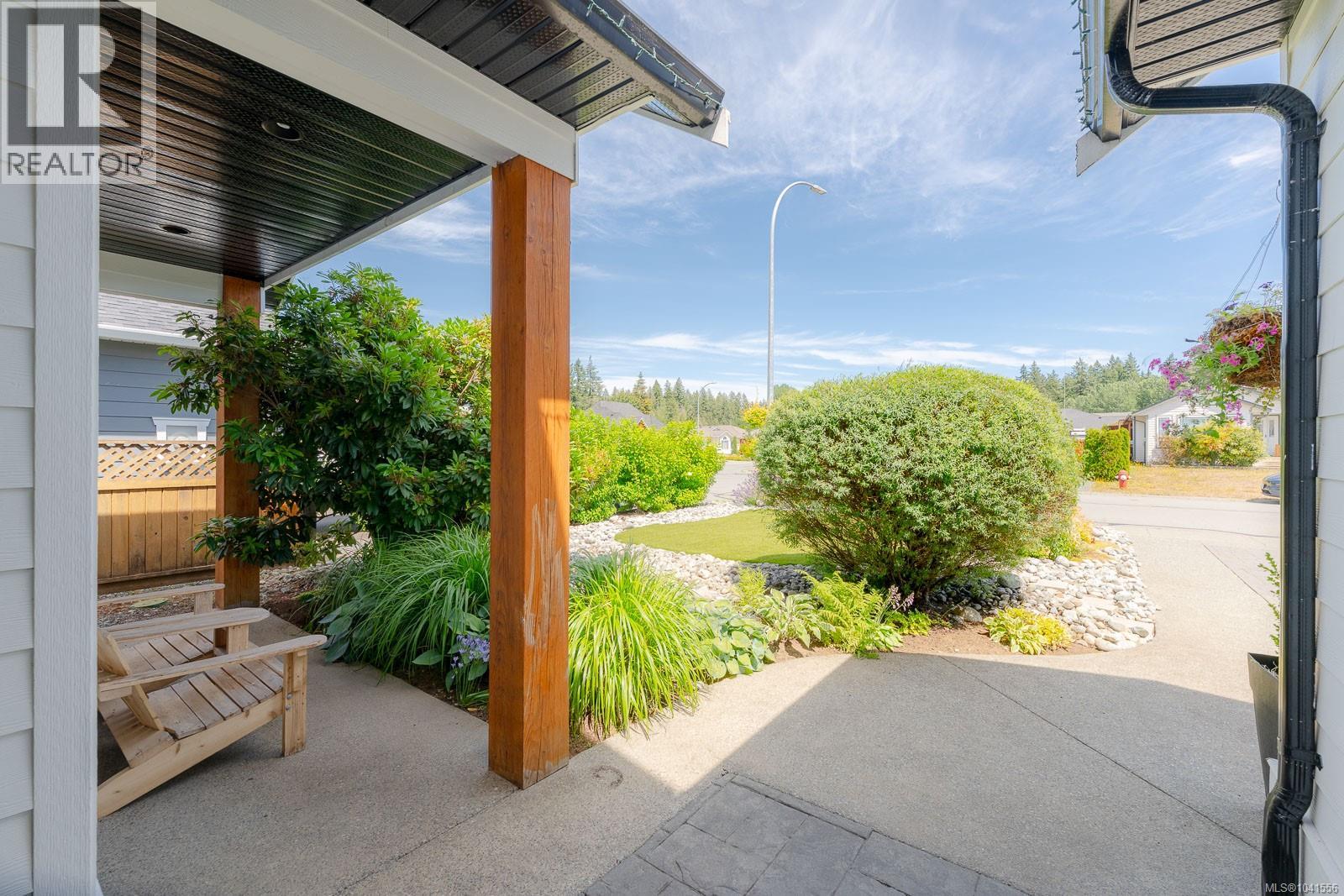 5546 Woodland Cres W - 5