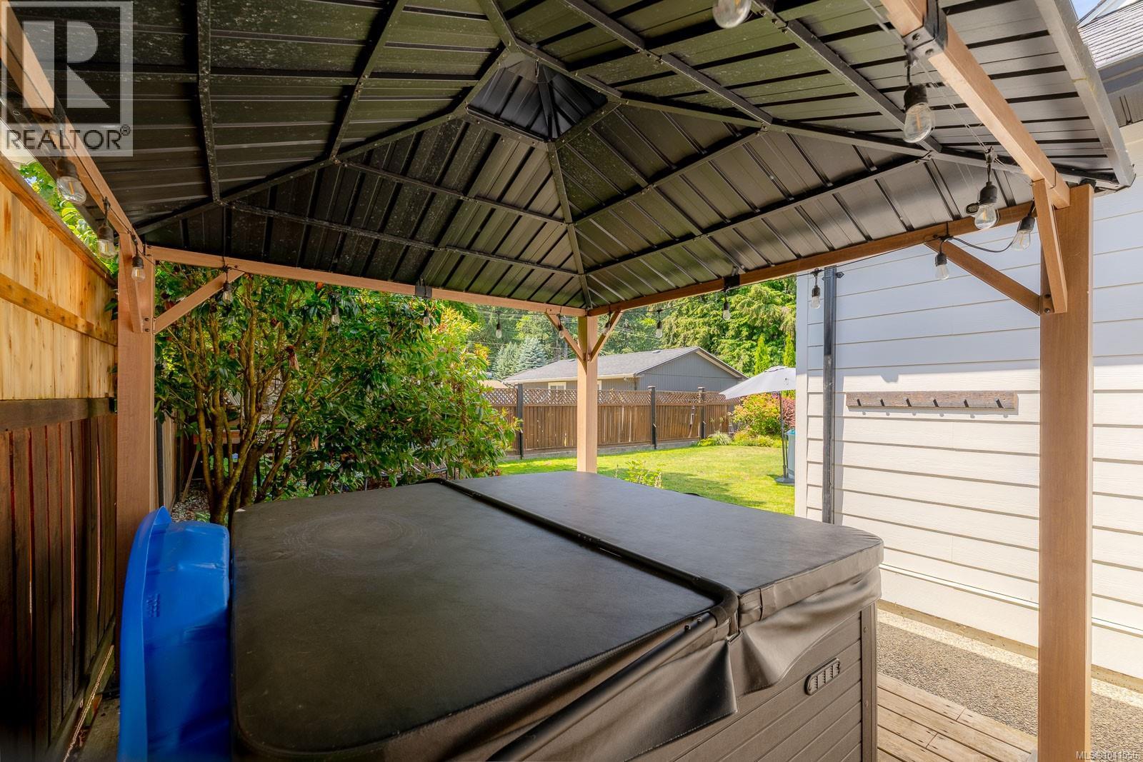 5546 Woodland Cres W - 64