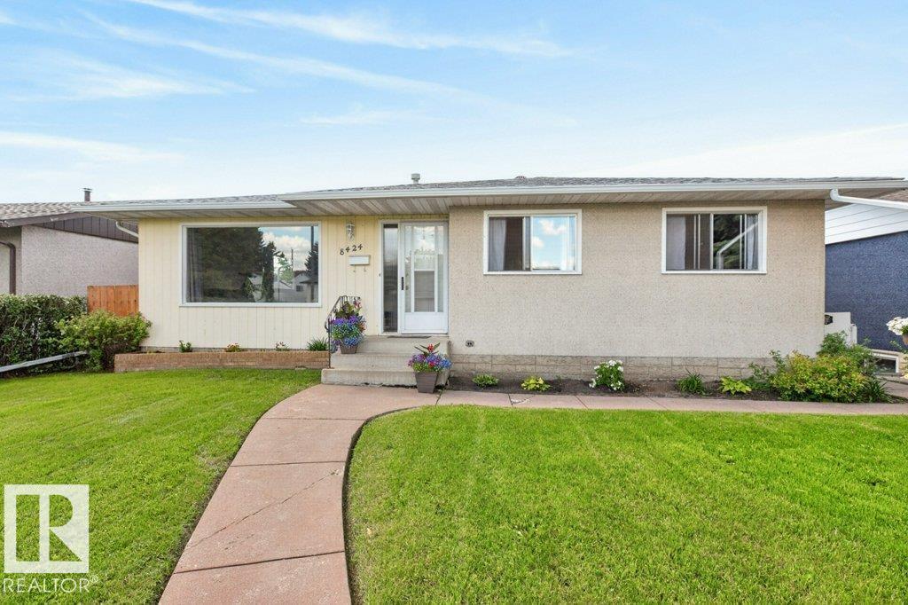 8424 70 ST NW - photo 2