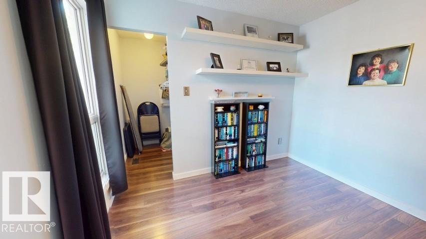 #73 2703 79 ST NW - 14