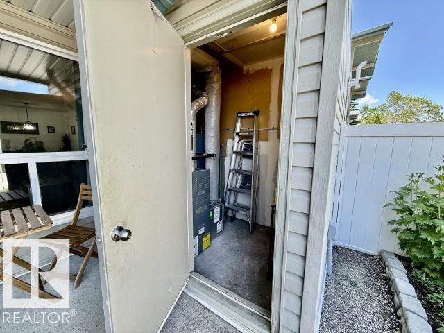 #73 2703 79 ST NW - 18