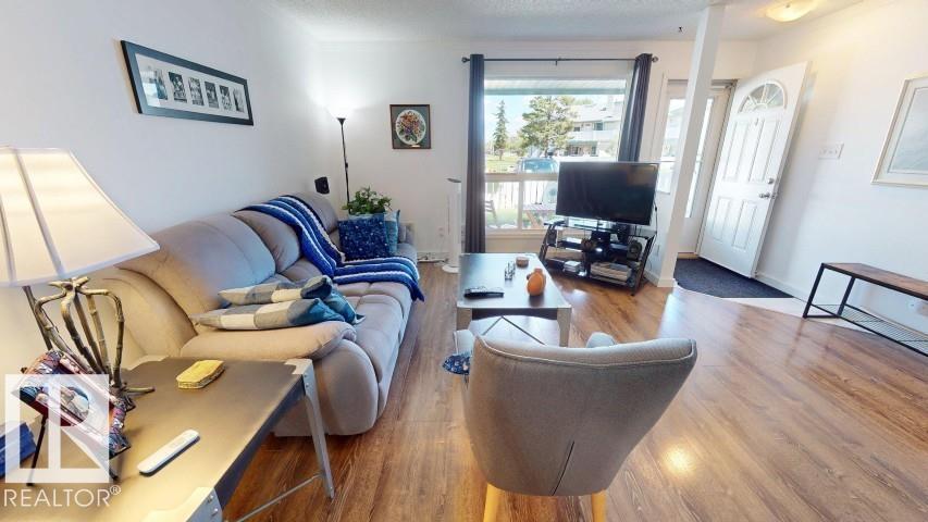 #73 2703 79 ST NW - 3