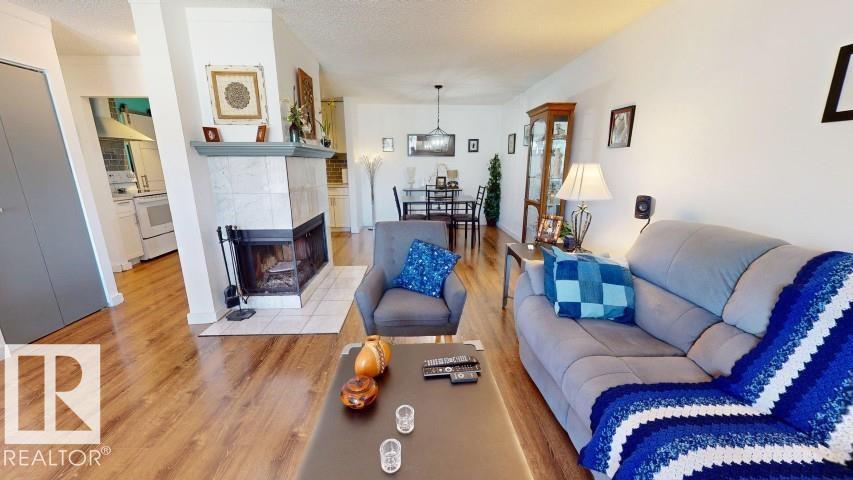#73 2703 79 ST NW - 4