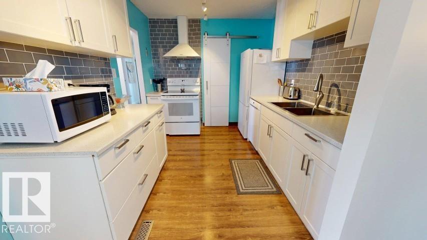 #73 2703 79 ST NW - 6