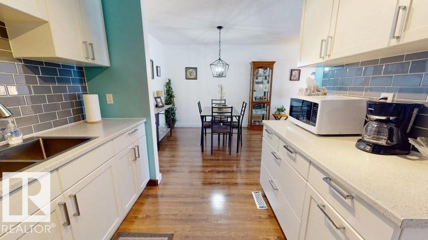 #73 2703 79 ST NW - 7