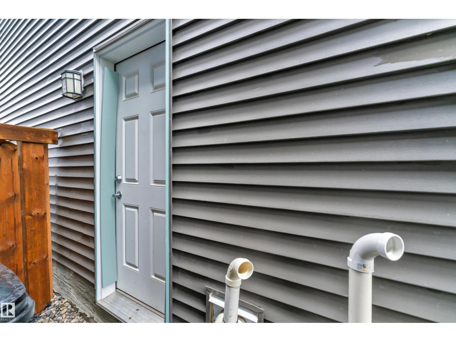 2925 CHOKECHERRY CM SW - 32