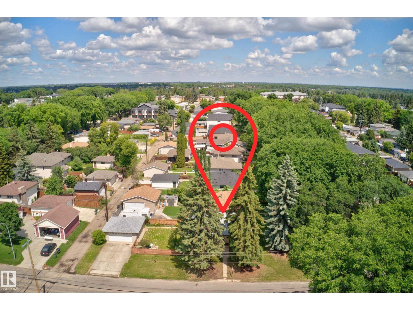 7704 104 AV NW - 72