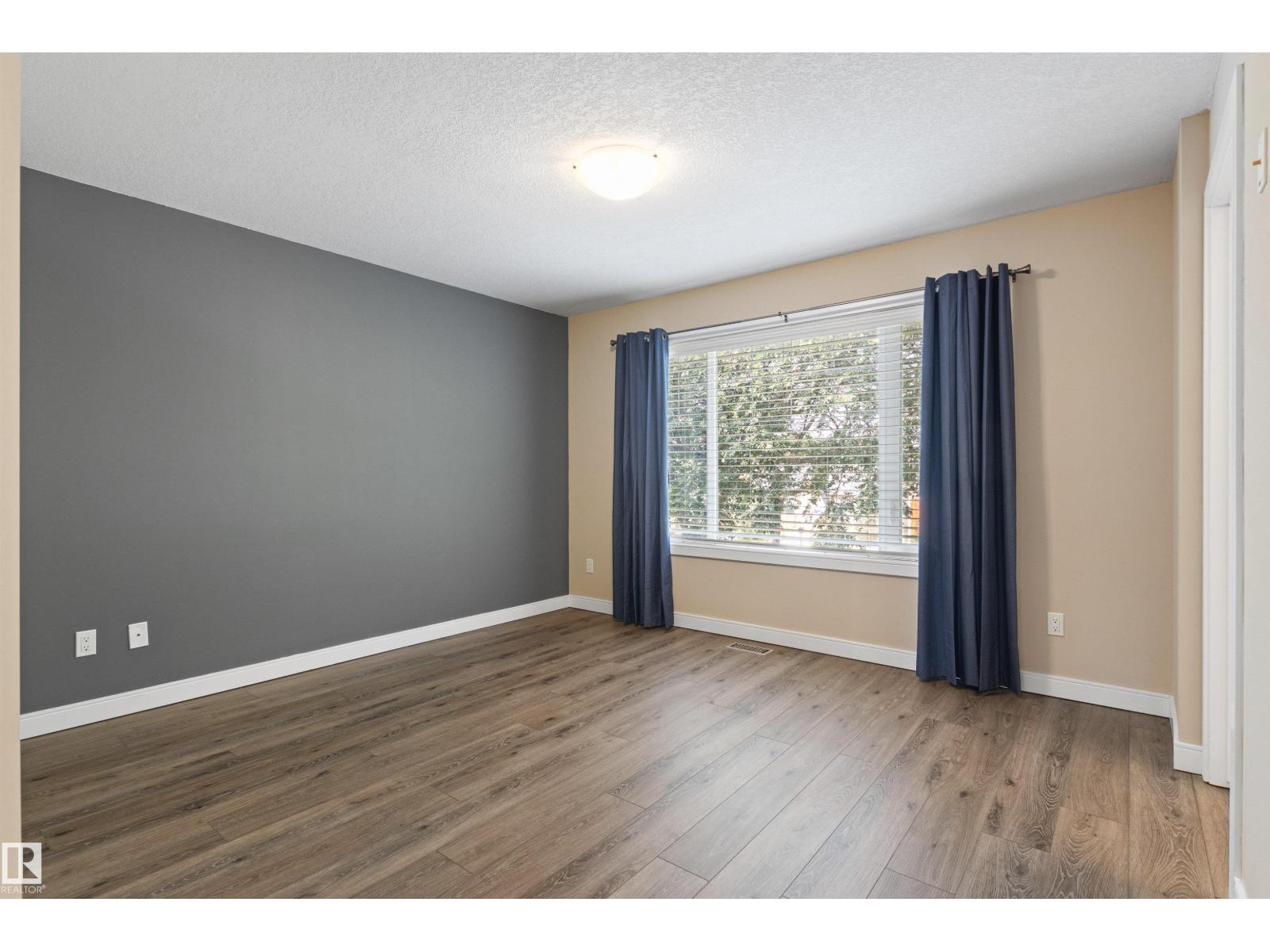12223 101 Street NW - Photo 24