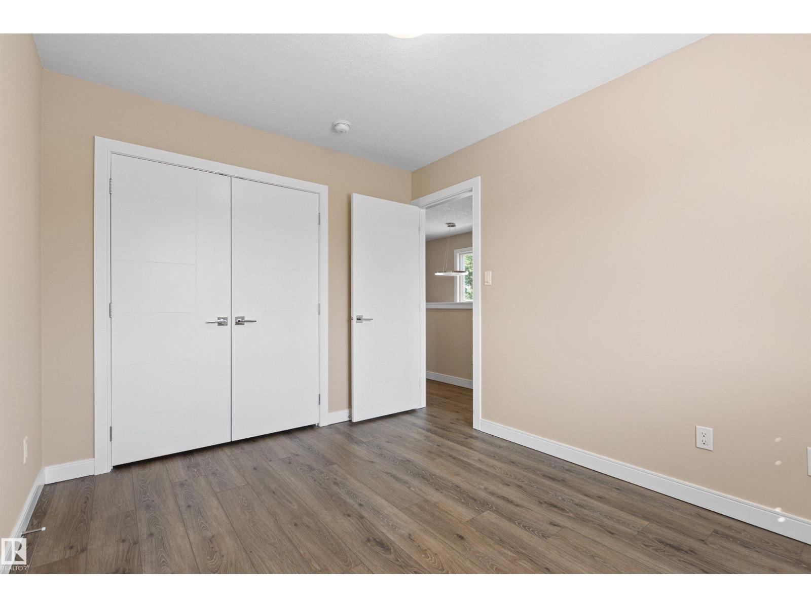 12223 101 Street NW - Photo 32