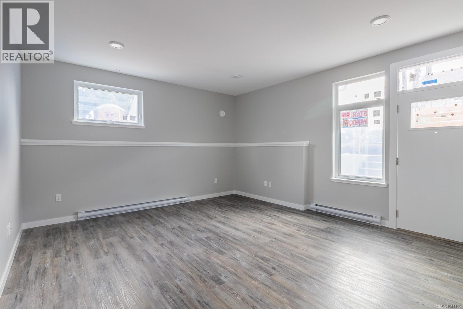 531 Kennedy St - 10