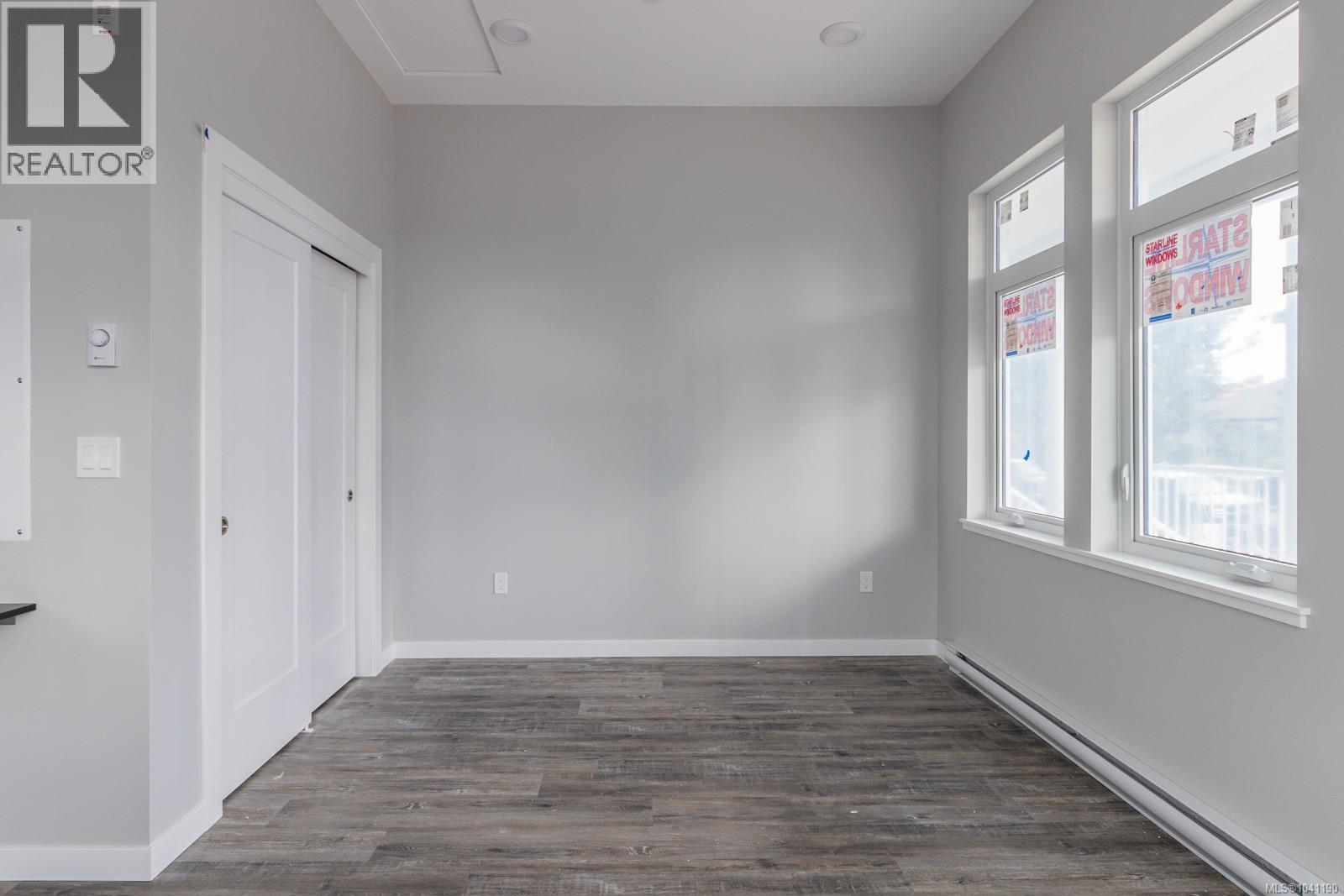 531 Kennedy St - 13