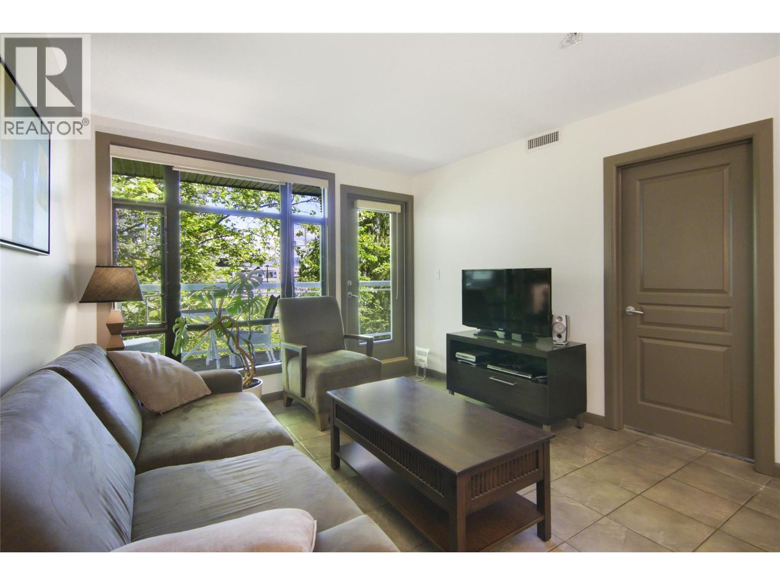 #238 654 Cook Road - Image 9