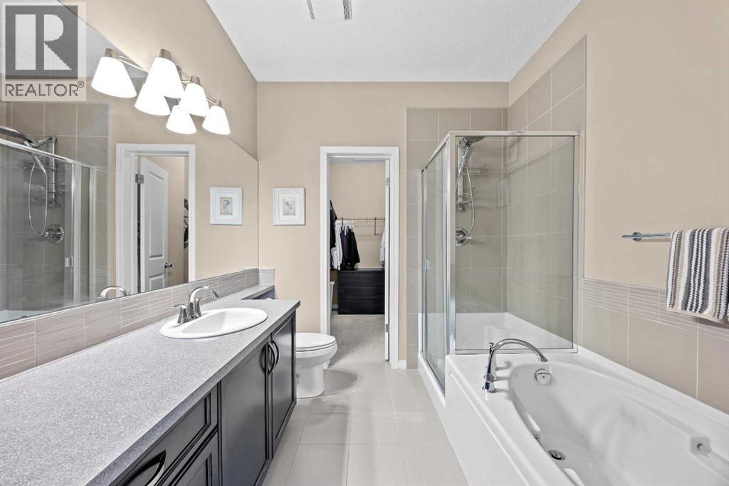 4pc ensuite bathroom