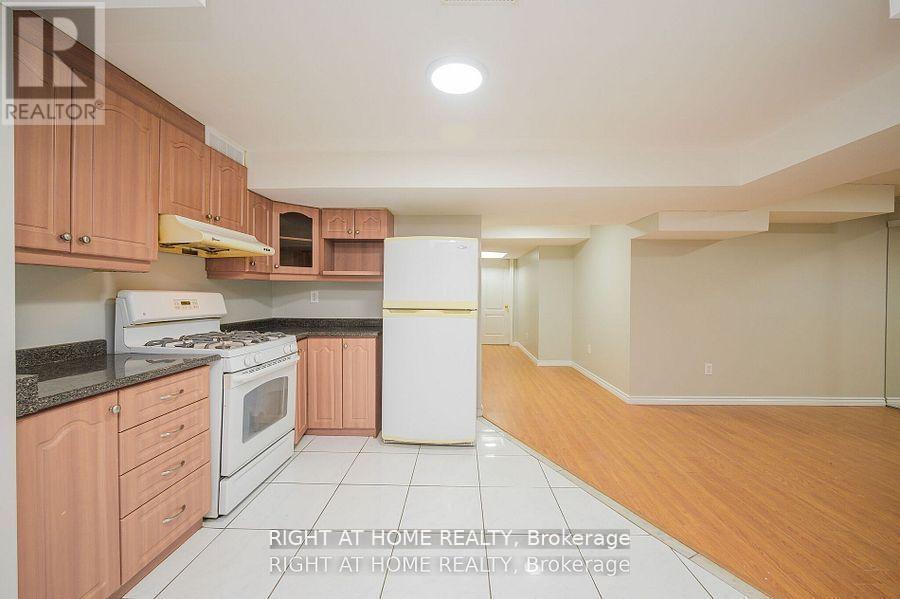 1724 SAMUELSON CIRCLE - 32
