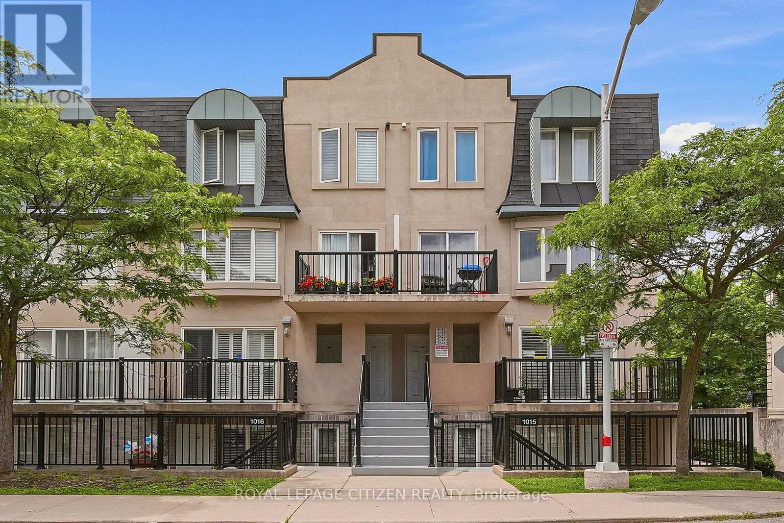 #2048 75 GEORGE APPLETON WAY - 1