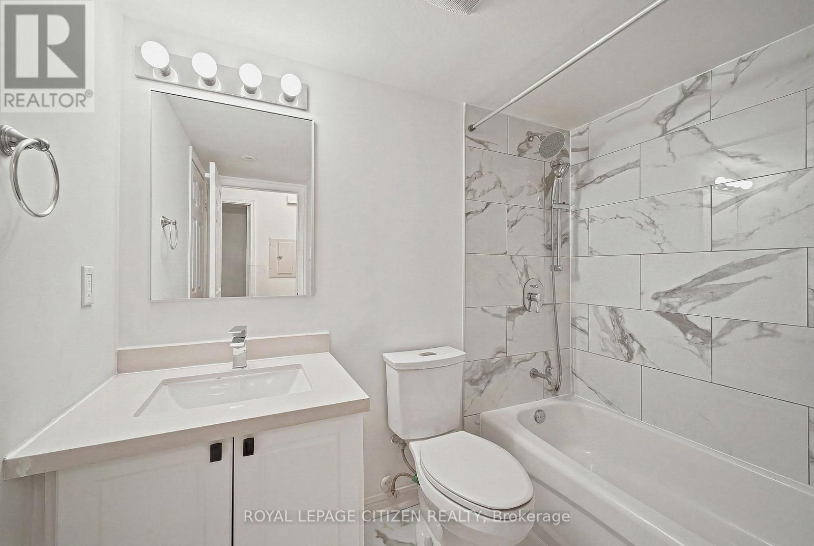 #2048 75 GEORGE APPLETON WAY - 12