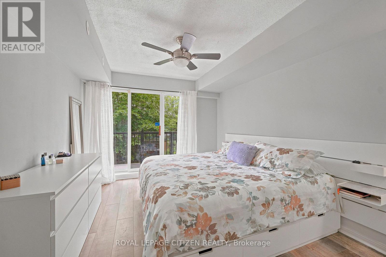 #2048 75 GEORGE APPLETON WAY - 13