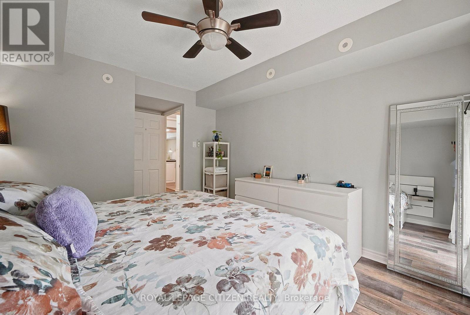 #2048 75 GEORGE APPLETON WAY - 15